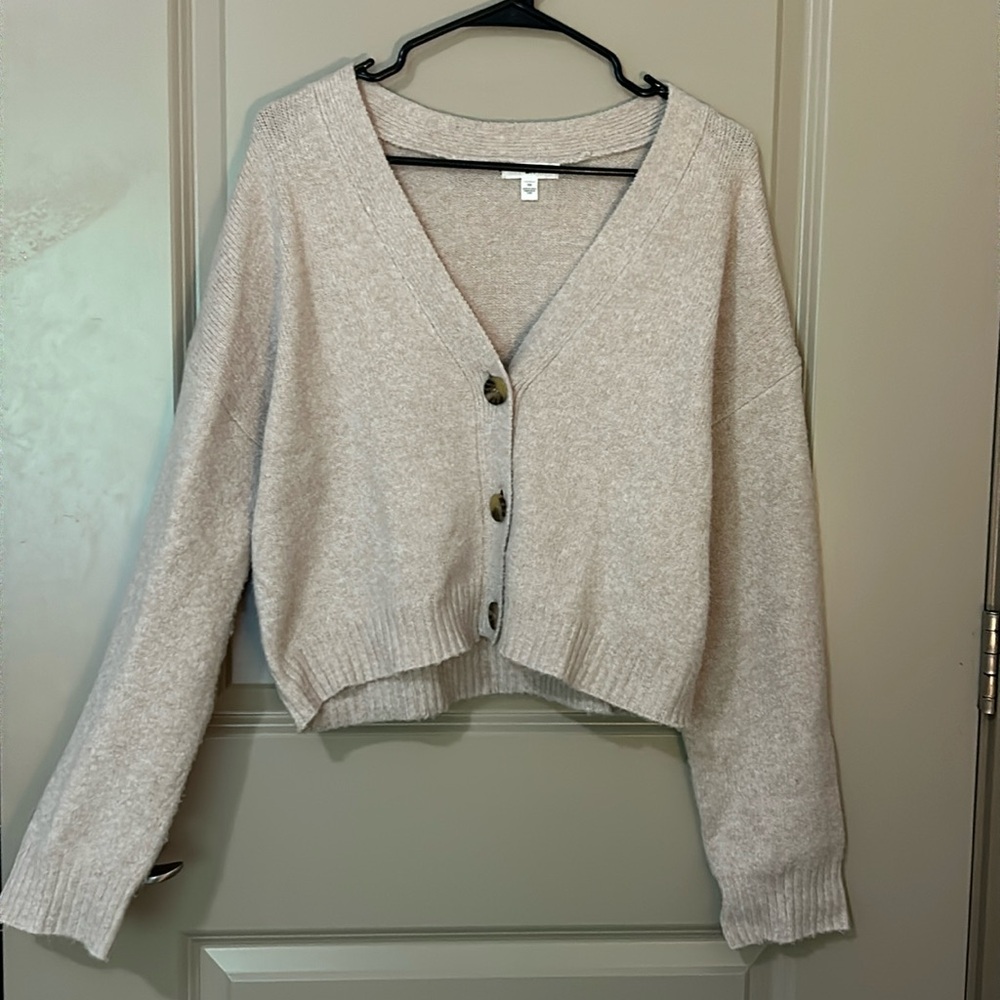 BP Cardigan Size M